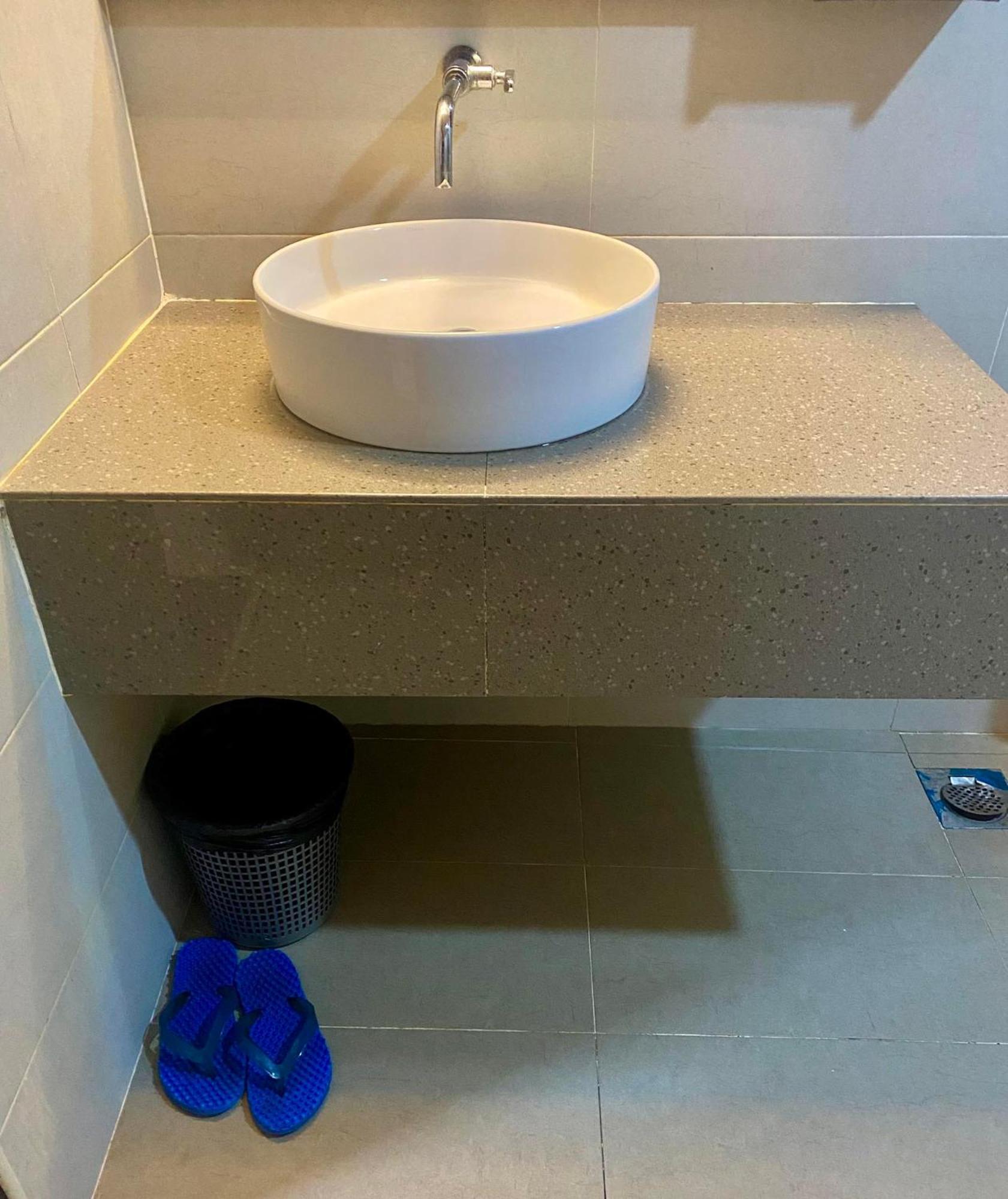 Ain Studio Apartment Кота Бару Екстериор снимка
